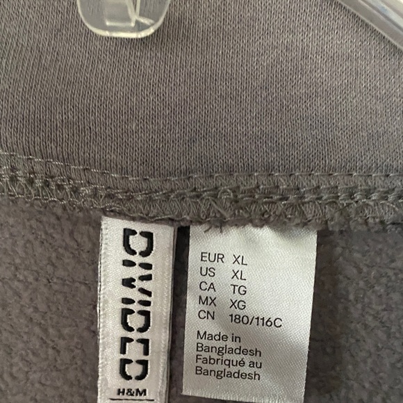 H&M Washed Grey Half-Zip Sweater Crop Sweatshirt XL - Picture 4 of 10